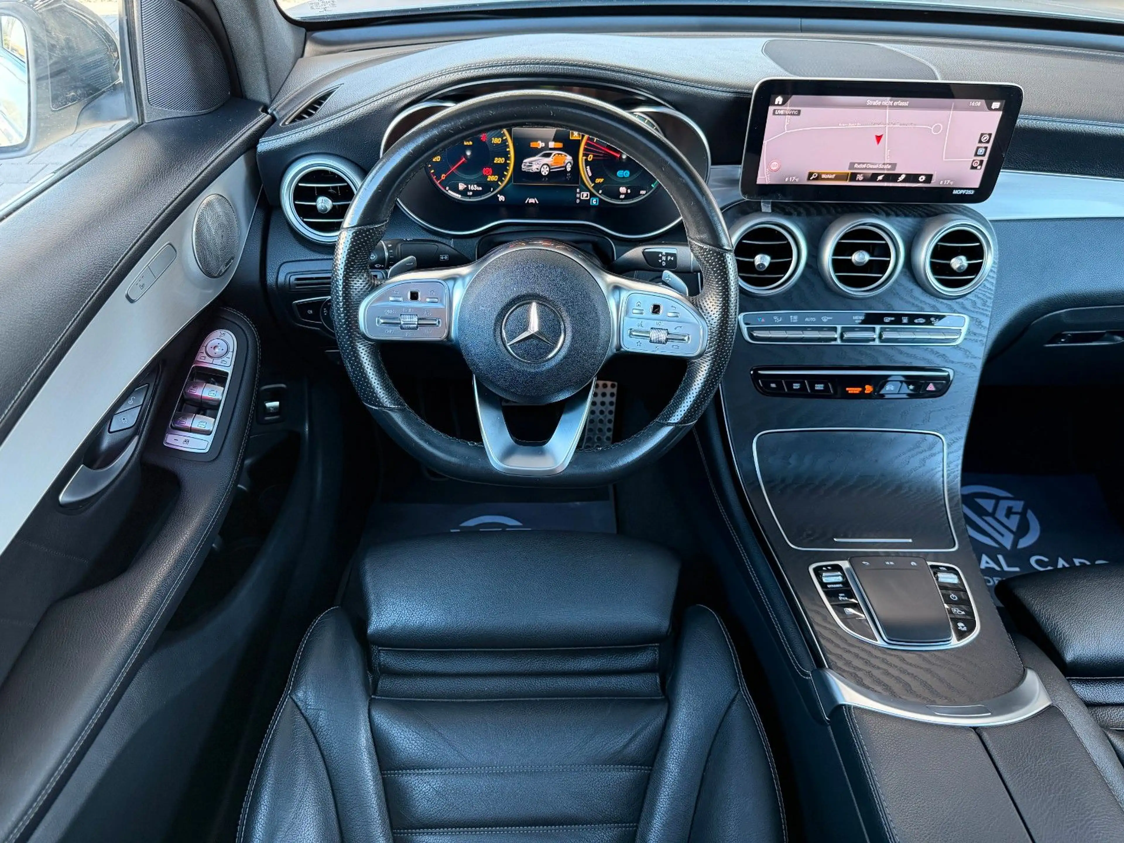 Mercedes-Benz GLC 300 de Coupe 4M*AMG*SB-Dach*360*Mbeam*Wides* — photo 12