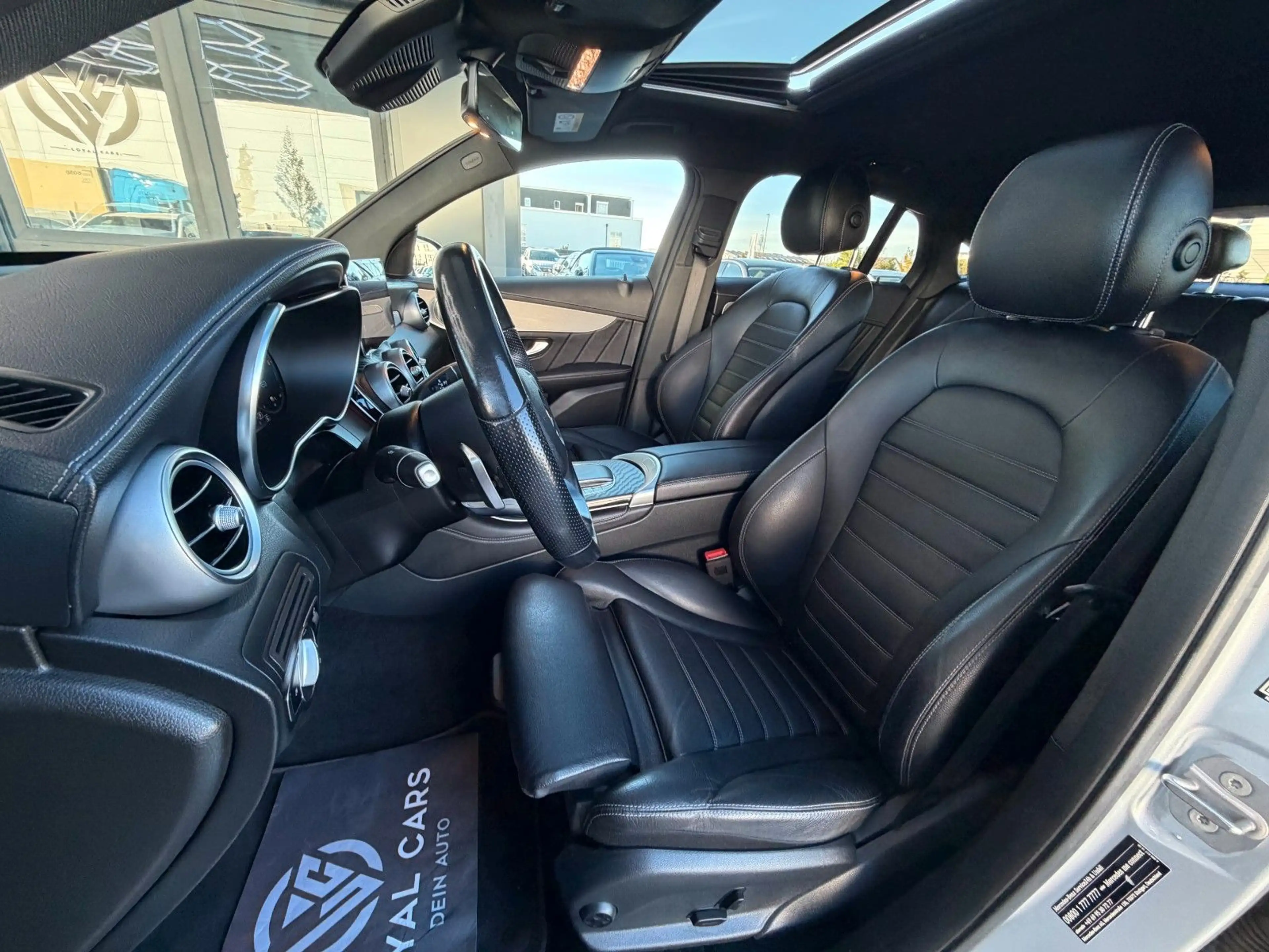 Mercedes-Benz GLC 300 de Coupe 4M*AMG*SB-Dach*360*Mbeam*Wides* — photo 11