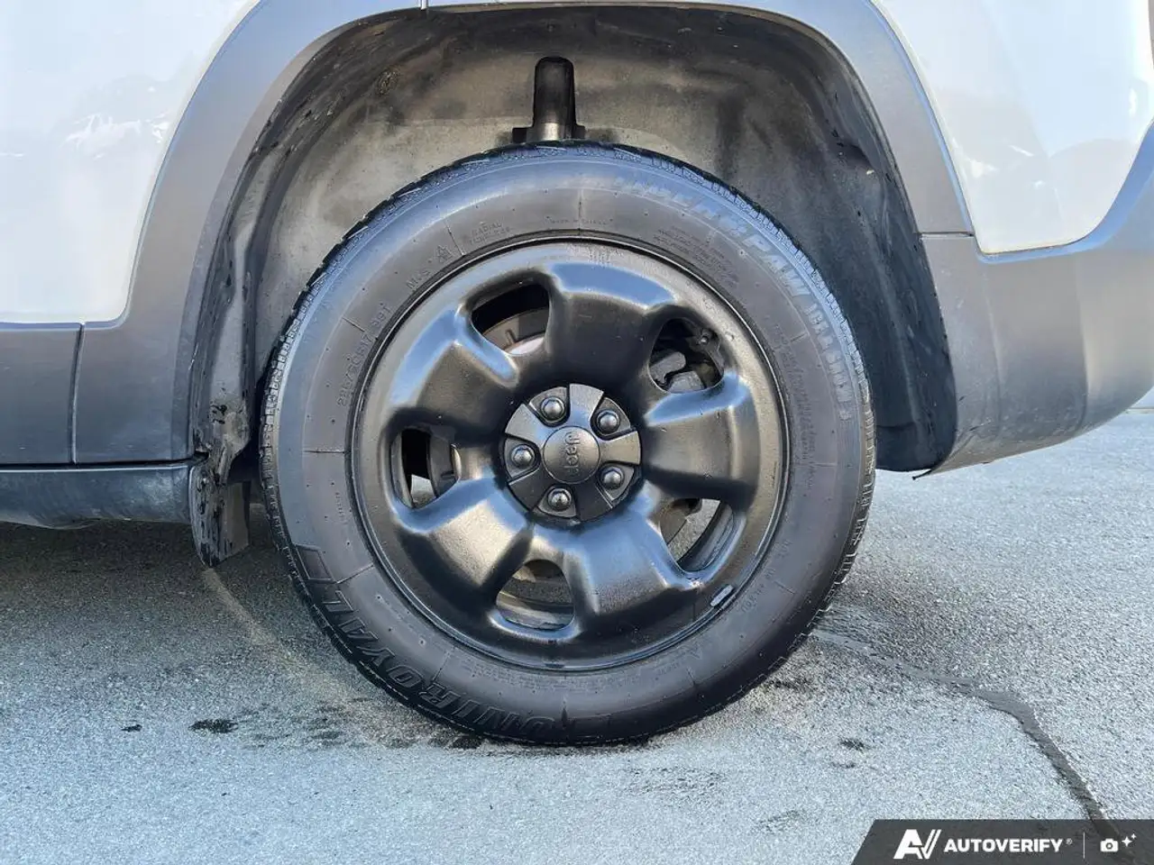 Jeep Cherokee снимка Jeep Cherokee