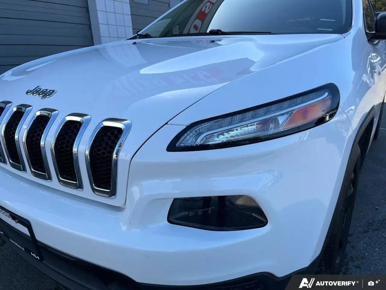 Jeep Cherokee снимка Jeep Cherokee