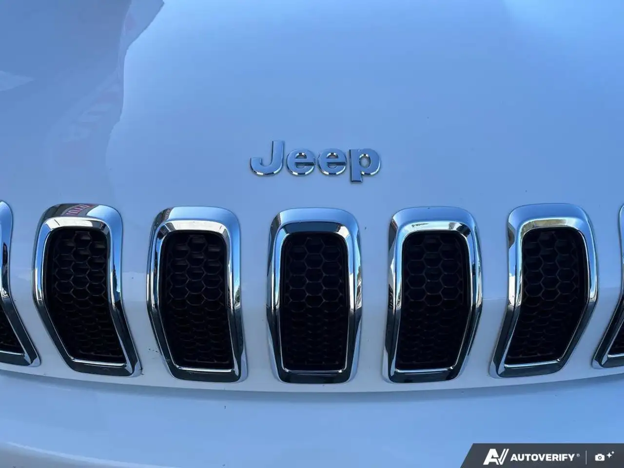 Jeep Cherokee снимка Jeep Cherokee