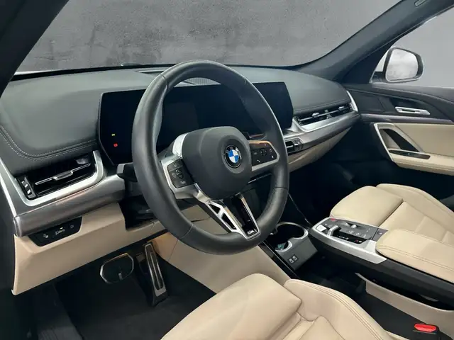 BMW X1 view 9