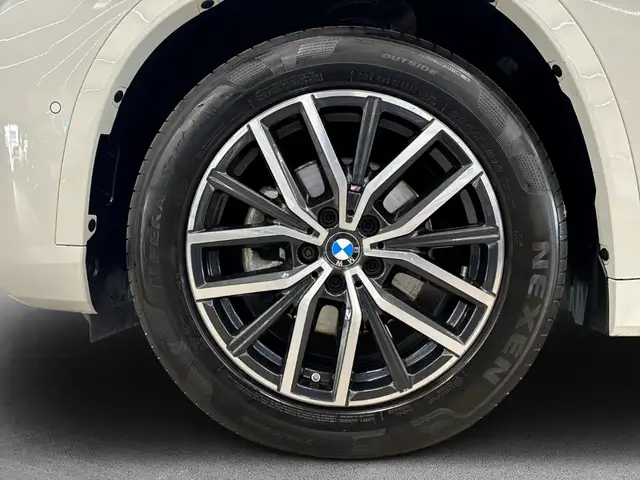 BMW X1 view 7
