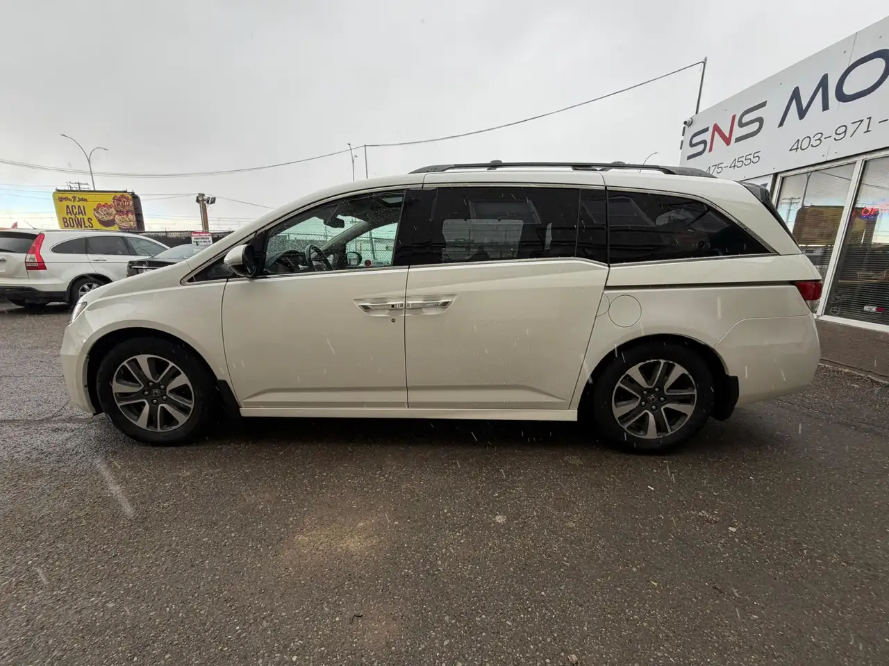 Honda Odyssey снимка Honda Odyssey