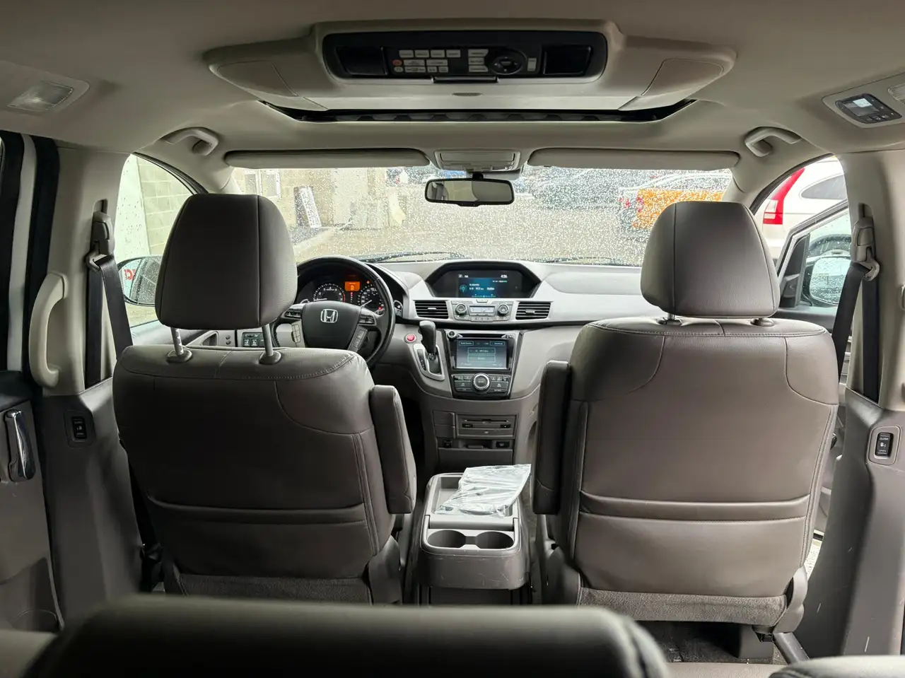 Honda Odyssey снимка Honda Odyssey