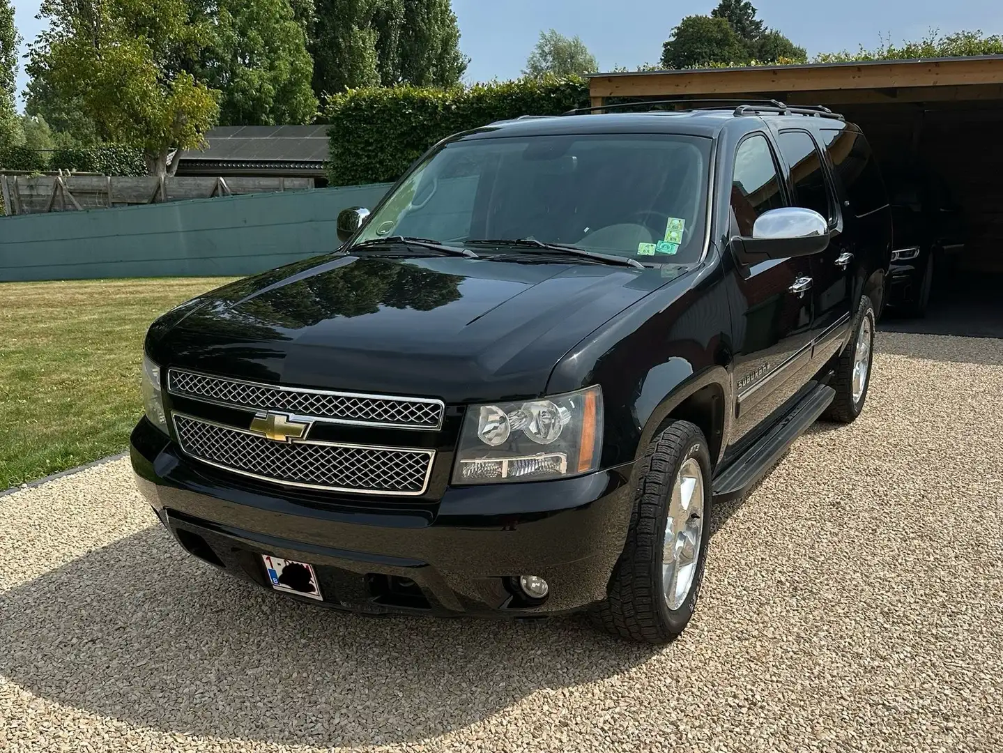 Chevrolet Suburban LTZ Noir - 1