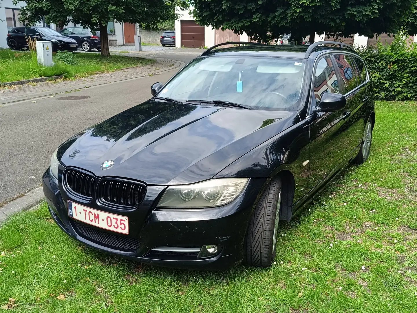 BMW 318 Touring 318 d Zwart - 1