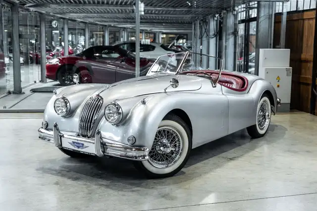 Jaguar XK X140 SE-C OTS | Top Zustand | Classic Data 2