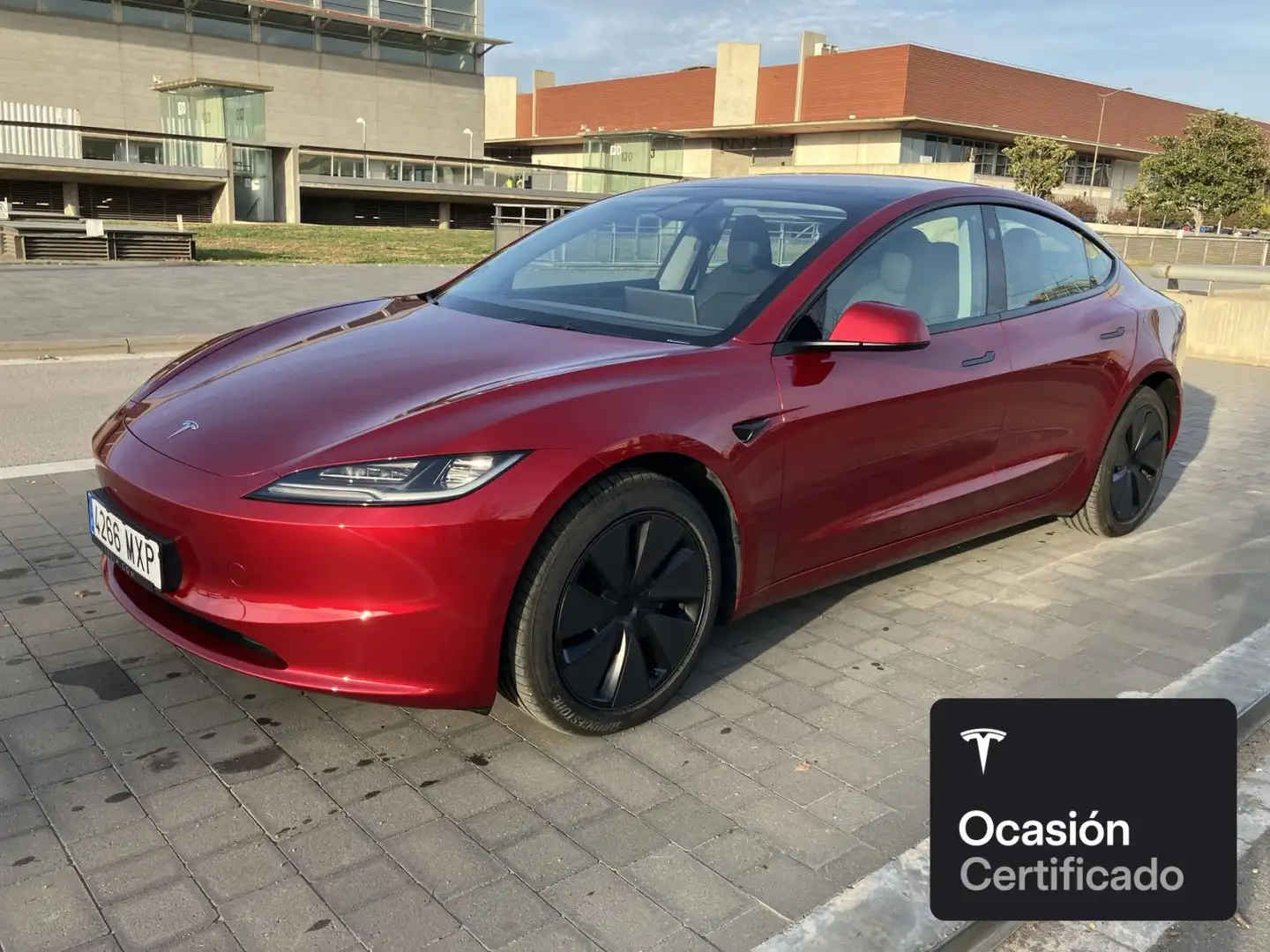 Tesla Model 3 Long Range AWD Rojo - 2