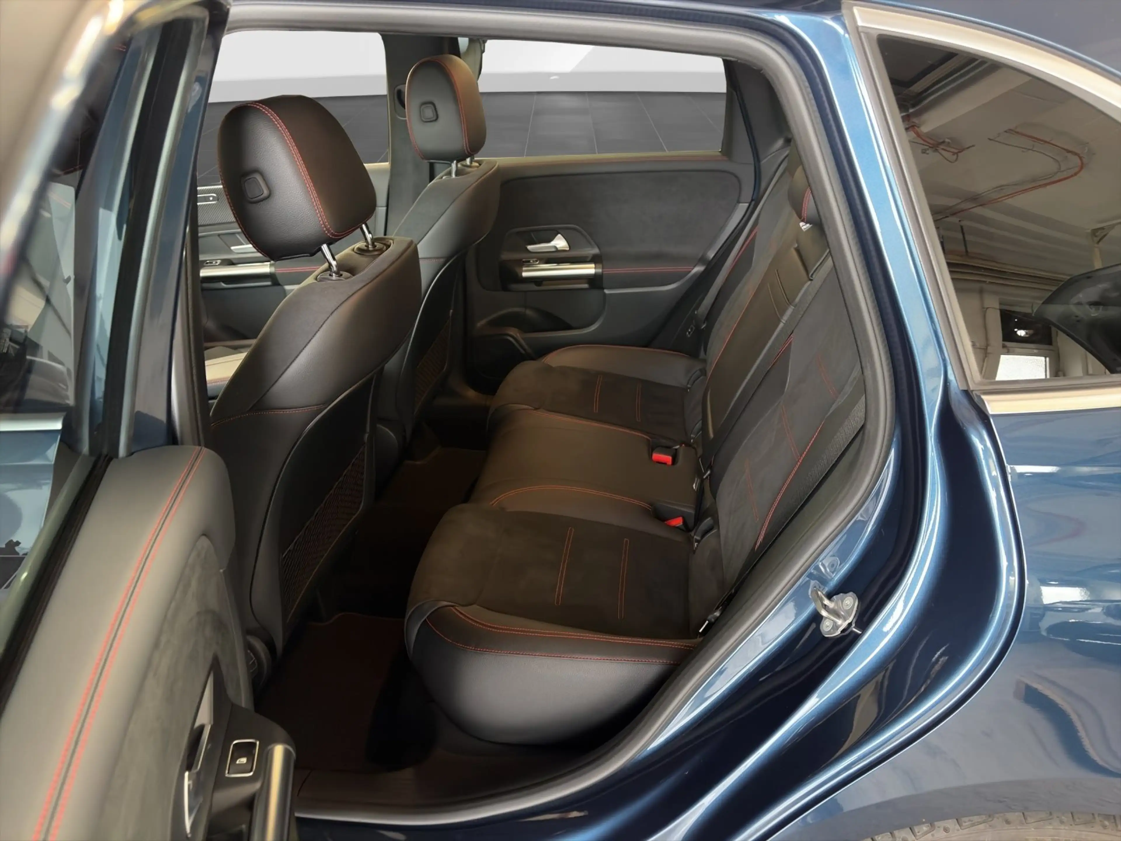 Mercedes-Benz B 250 4Matic| 7G-DCT| AMG Line| Head Up| Sthzg| Ahk — photo 13