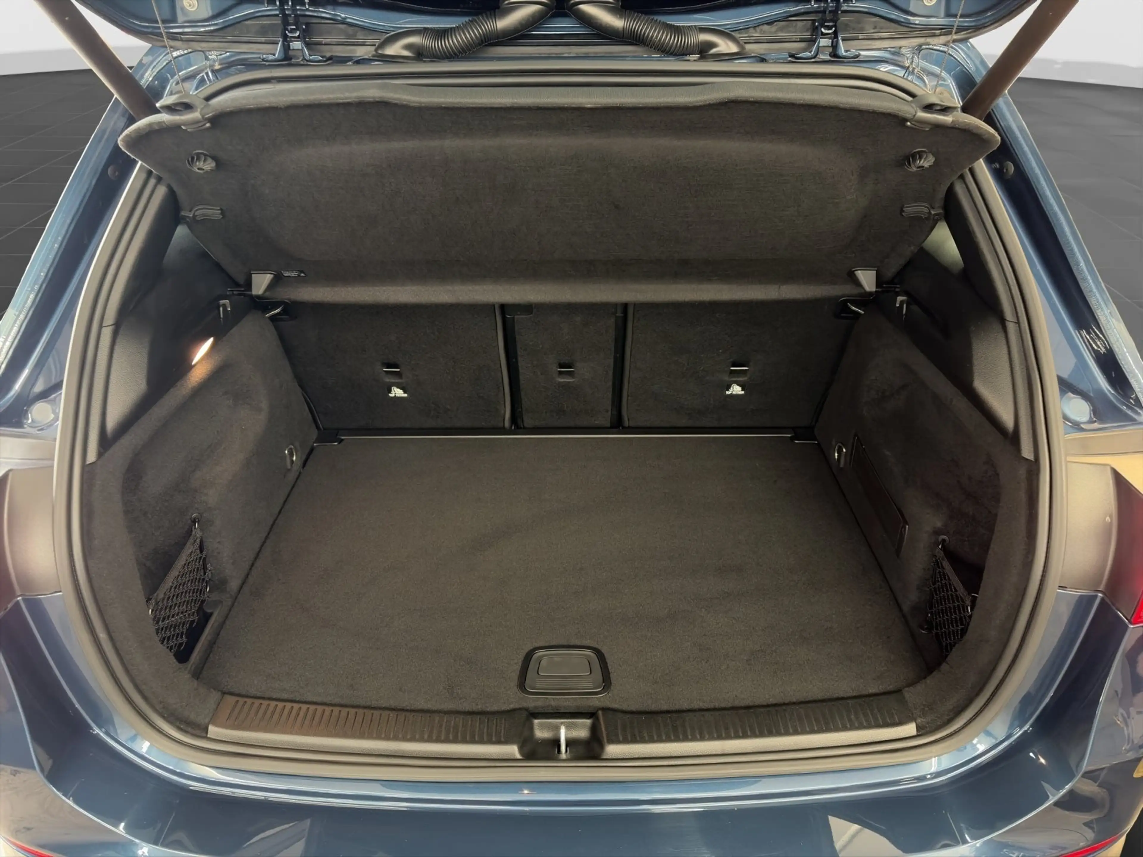 Mercedes-Benz B 250 4Matic| 7G-DCT| AMG Line| Head Up| Sthzg| Ahk — photo 14