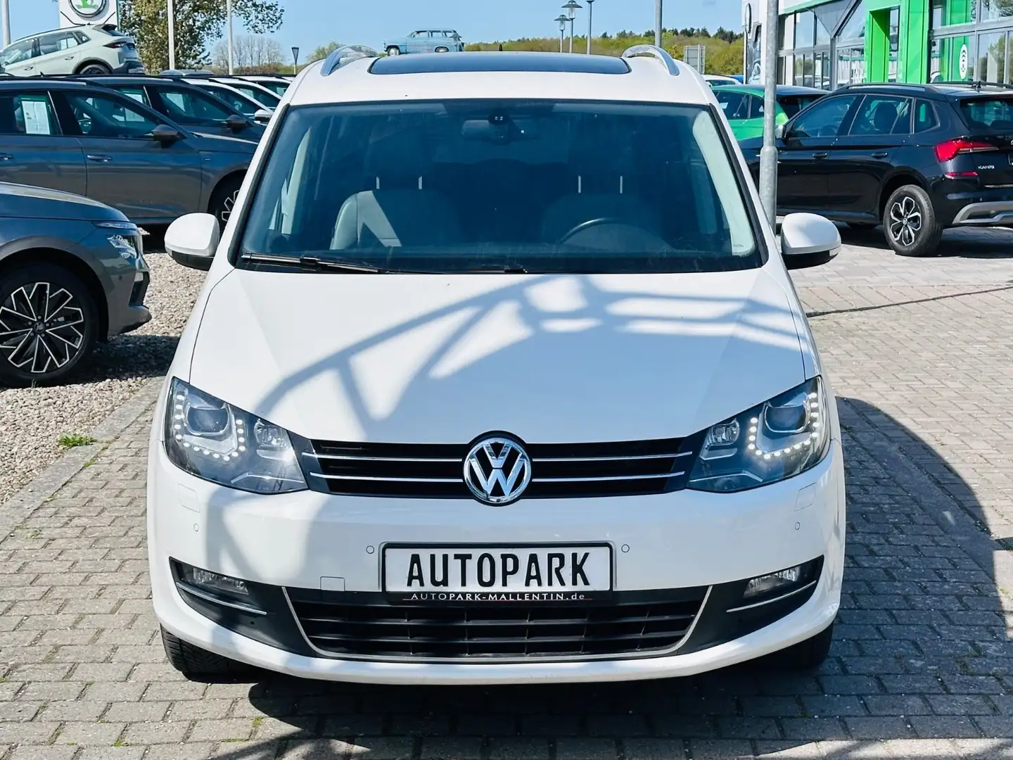 Volkswagen Sharan Highline BMT *LEDER*7SITZE*KAMERA*DSG* Weiß - 2