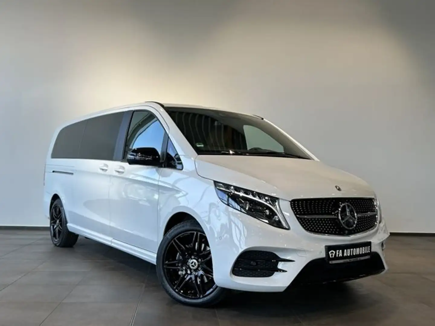 Mercedes-Benz V 300 d AMG LINE 4M VIP TV Massage Voll Weiß - 2