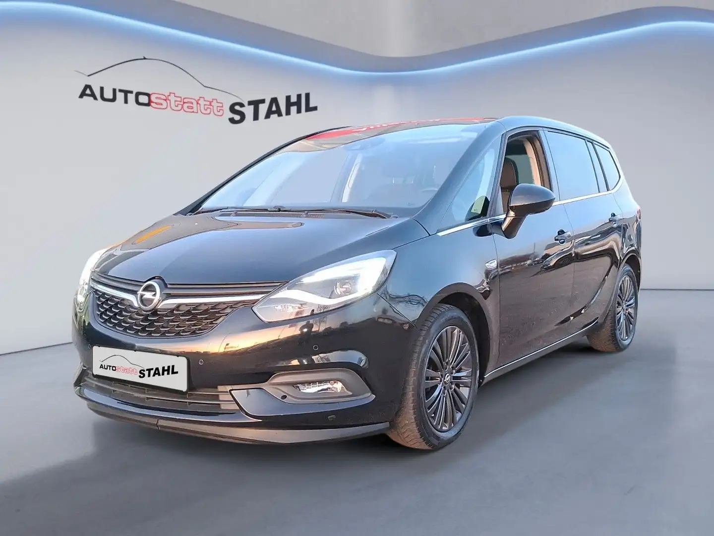 Opel Zafira C Innovation Noir - 1
