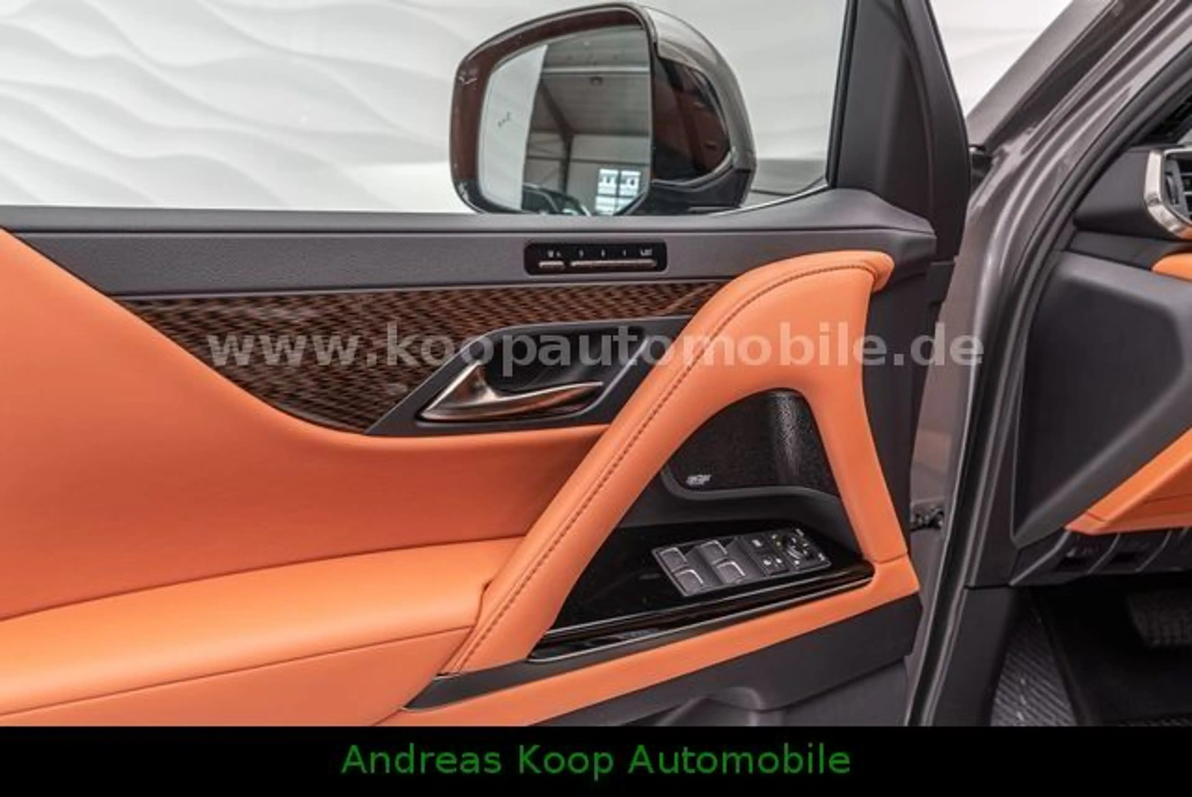 Lexus LX 700h Superior VIP+ 4-Sitzer — photo 14