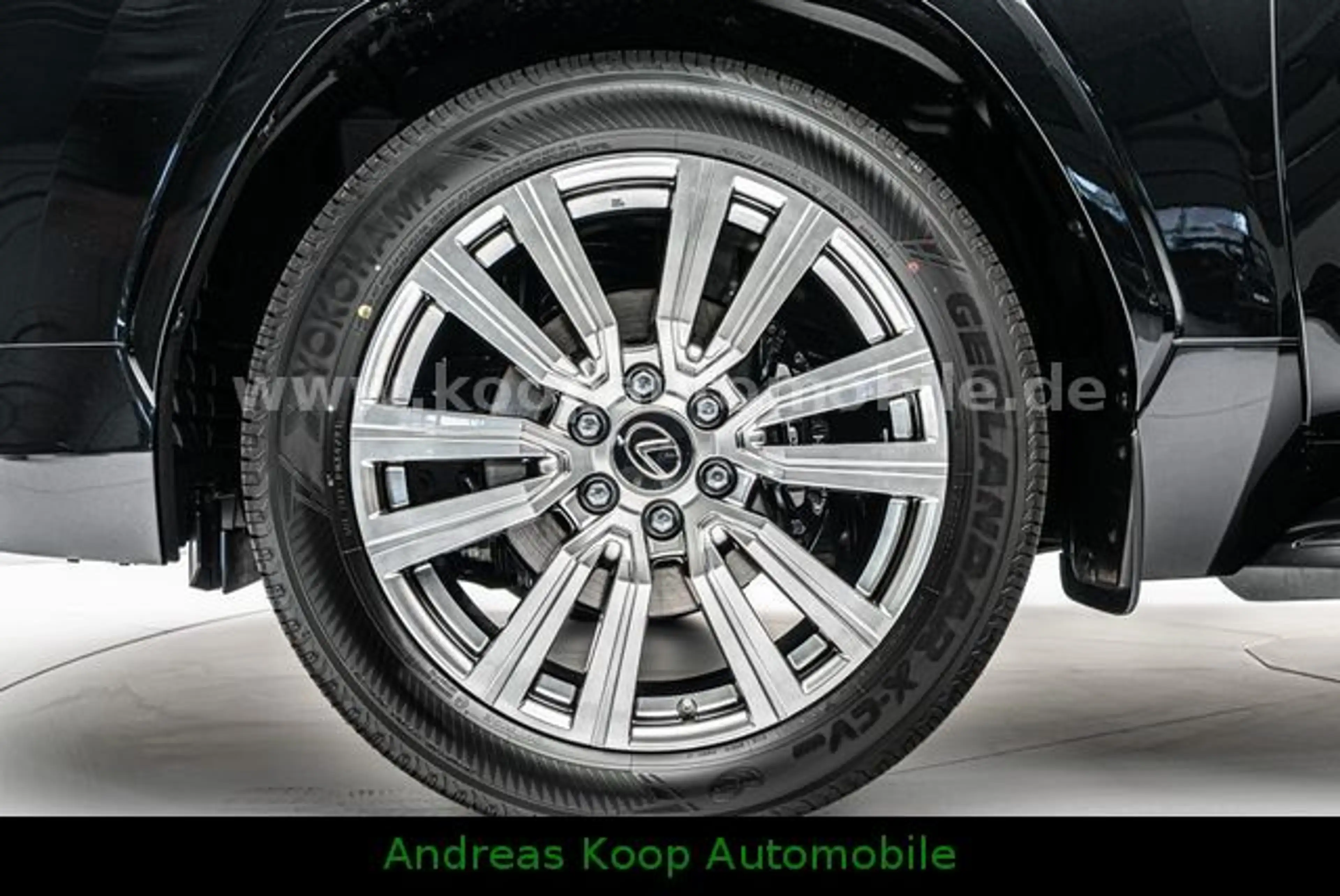 Lexus LX 700h Superior VIP+ 4-Sitzer — photo 15