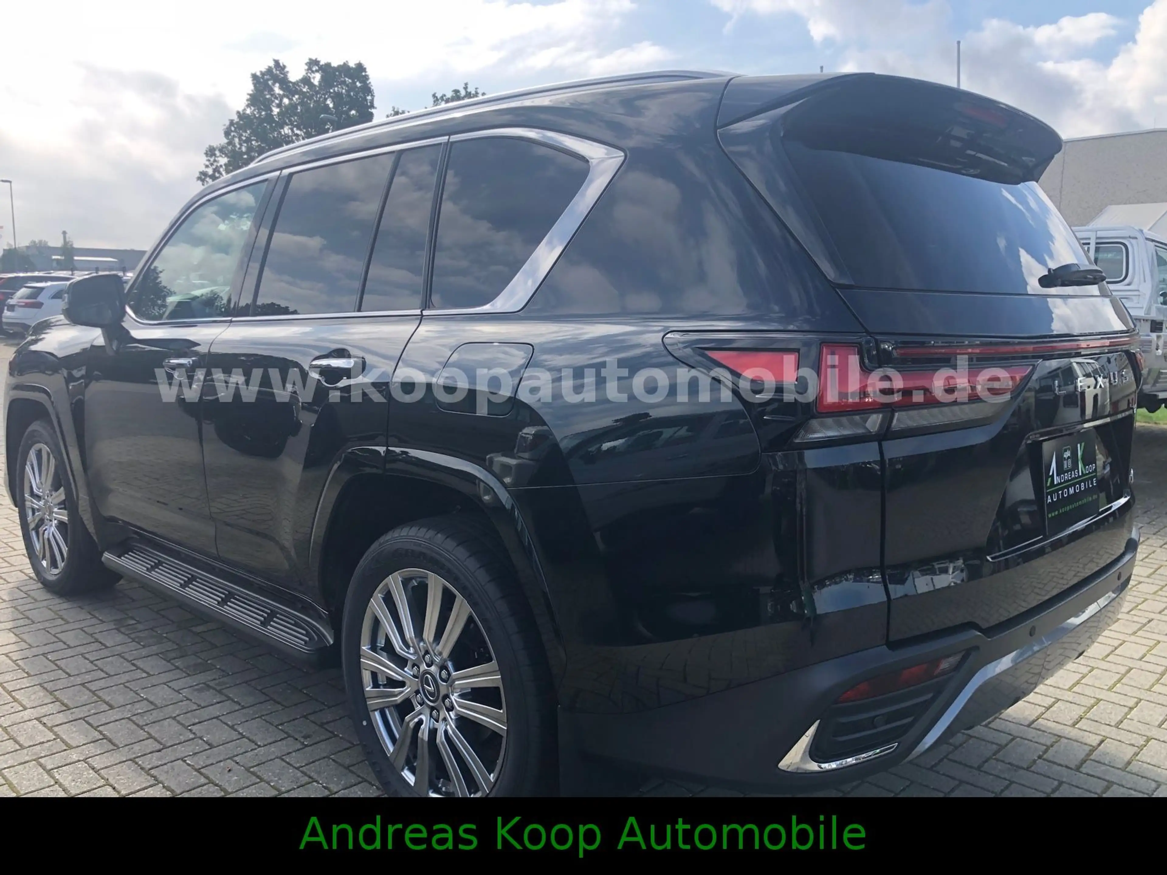 Lexus LX 700h Superior VIP+ 4-Sitzer — photo 4