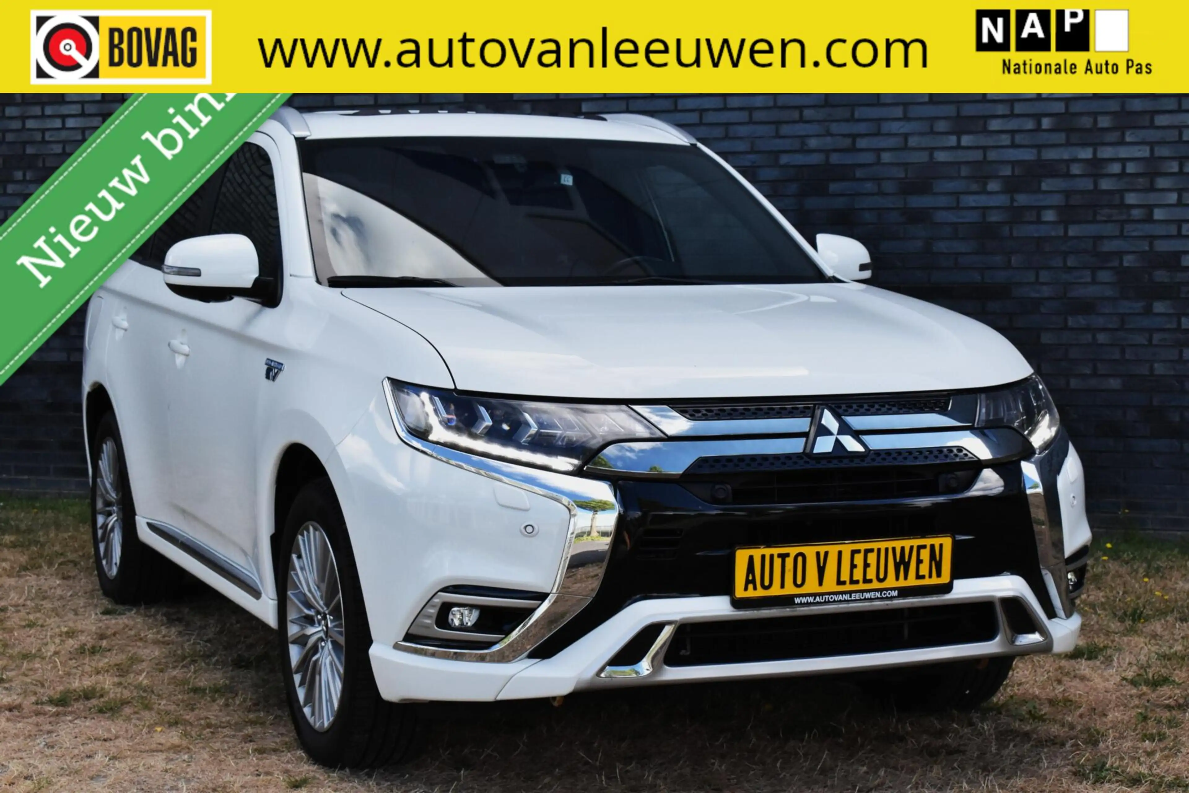 Mitsubishi Outlander 2.4 PHEV Diamand Edition LEDER VOL! 360º/PANORAMAD
