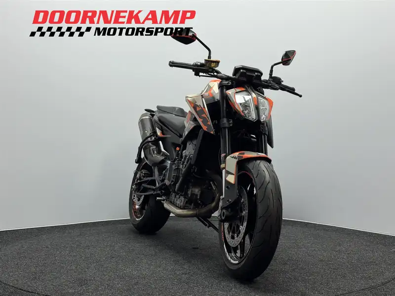 KTM 890 Duke - foto 4