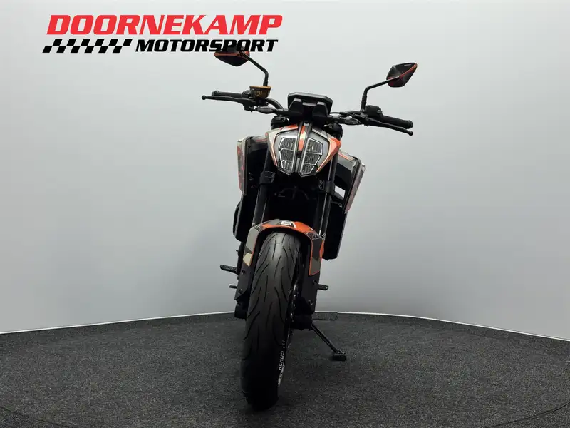 KTM 890 Duke - foto 5