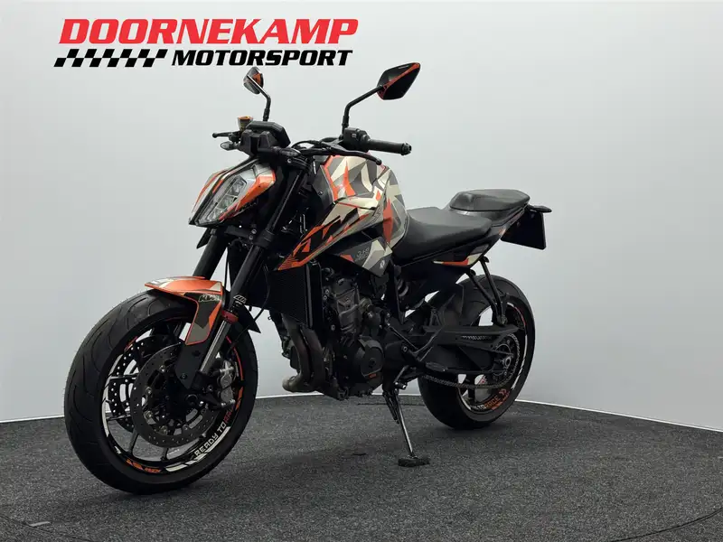 KTM 890 Duke - foto 7