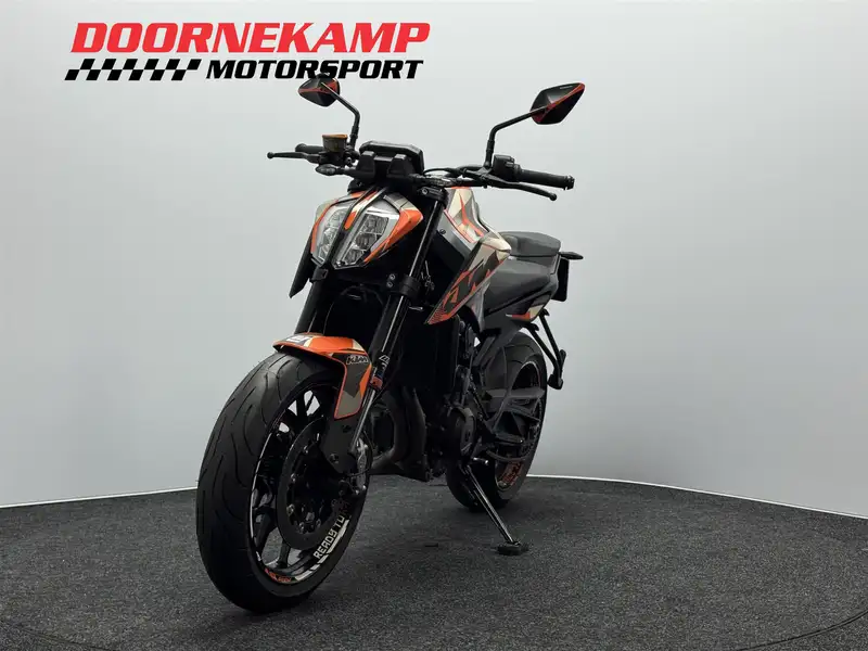 KTM 890 Duke - foto 6