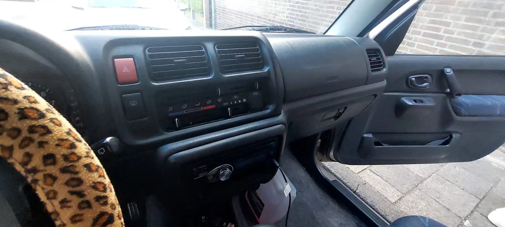 Suzuki Jimny 1.3 JLX Beige - 2