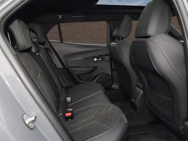Peugeot 2008 view 13