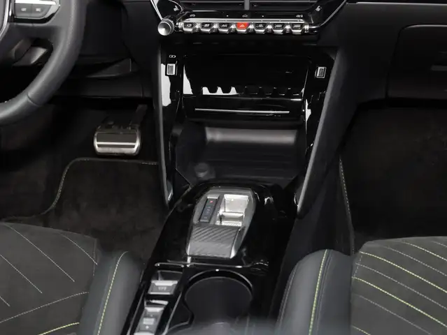 Peugeot 2008 view 14