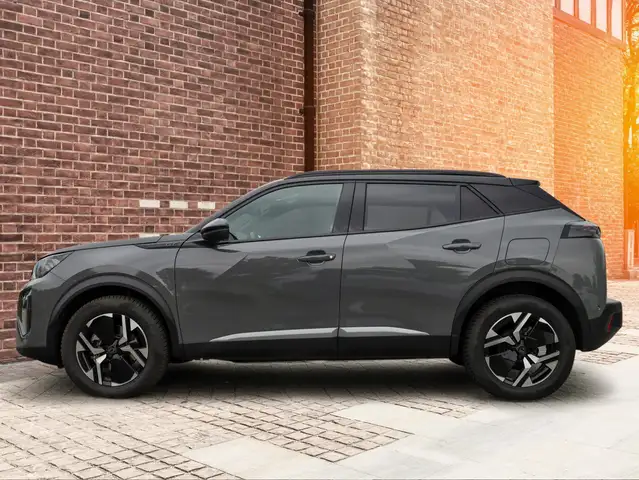 Peugeot 2008 view 3
