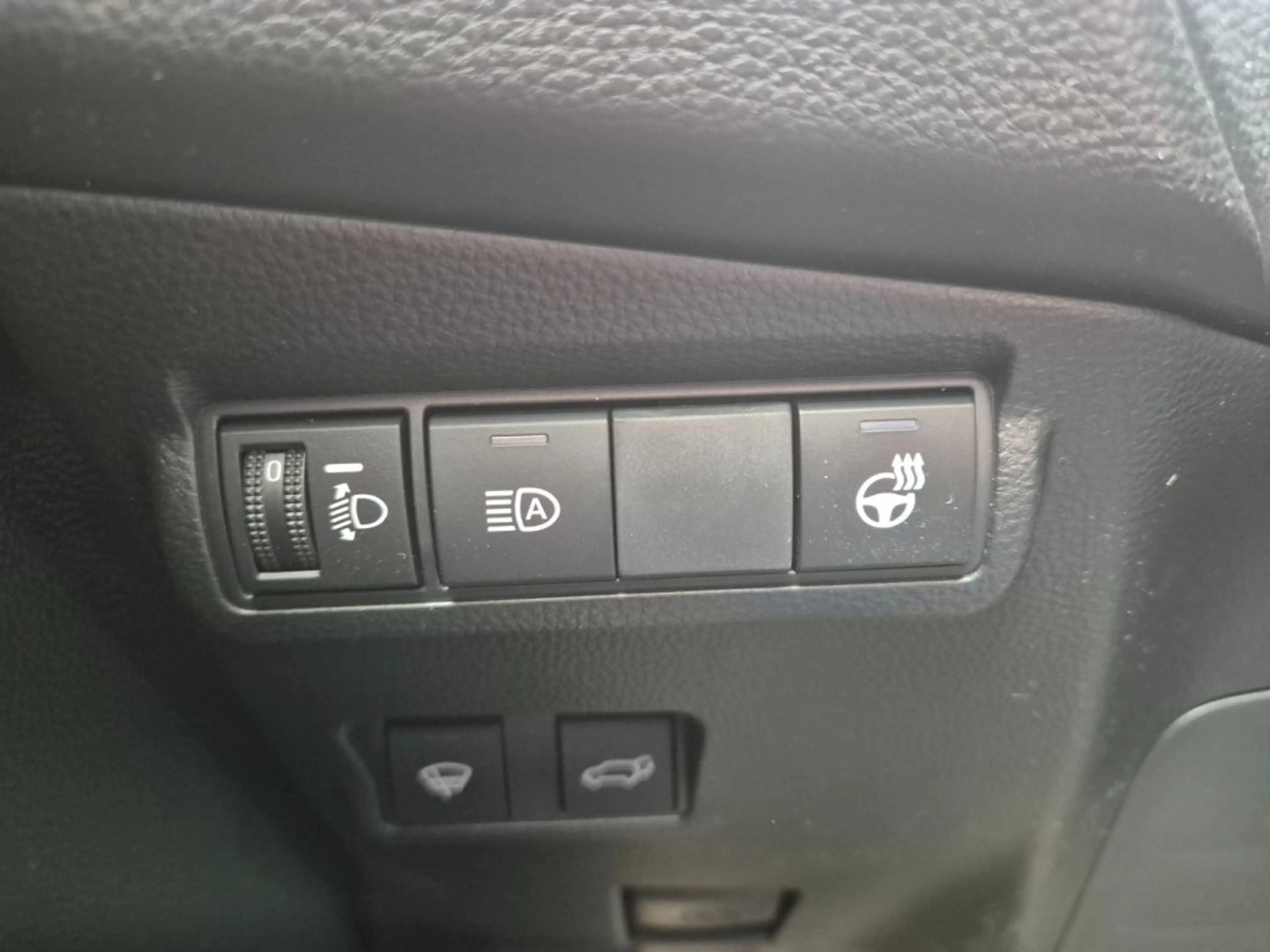 Toyota Corolla Cross SUV Teamplayer 1,8l Hybrid CVT — photo 9