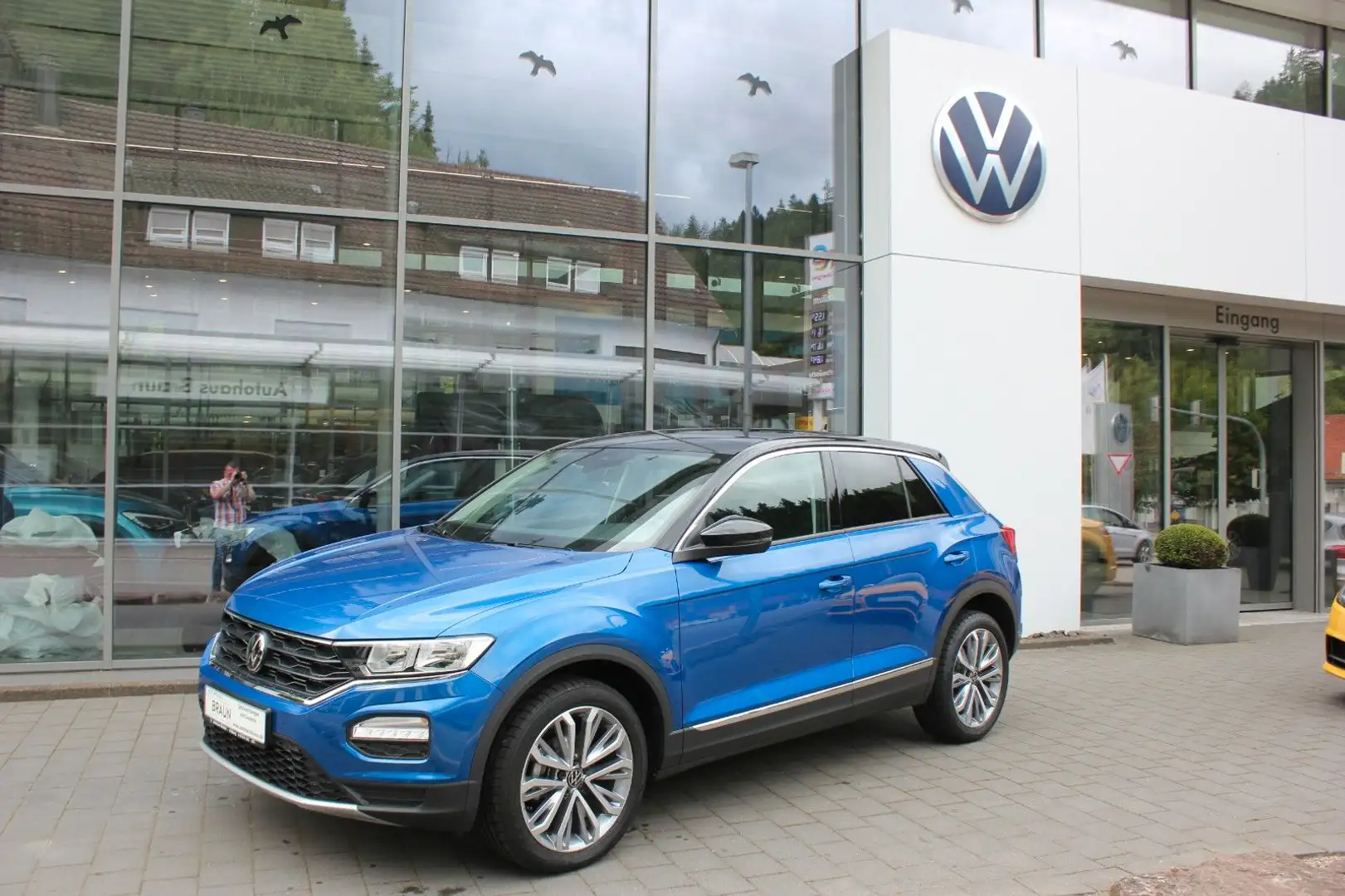 Volkswagen T-Roc Style 1.0 TSI Navi,PDC,Climatronic Azul - 1