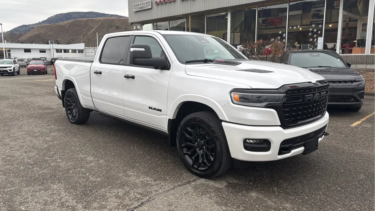 RAM 1500 снимка RAM 1500