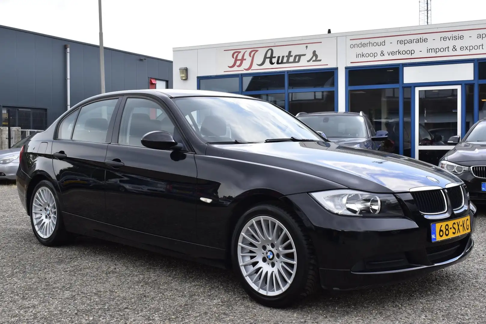 BMW 318 3-serie 318i Zwart - 1