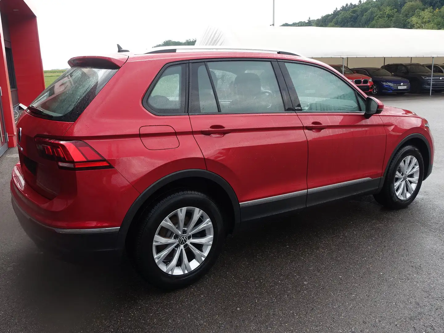 Volkswagen Tiguan Active TSI DSG "Kamera,NAVI" Rot - 2