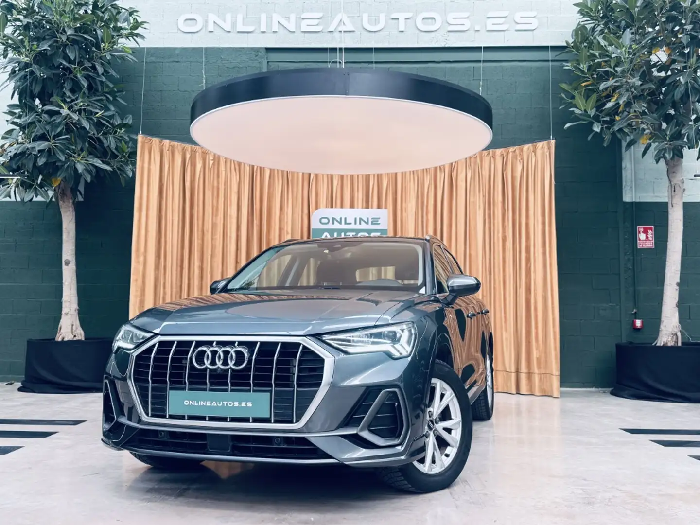 Audi Q3 45 TFSIe S line S-tronic Gris - 1