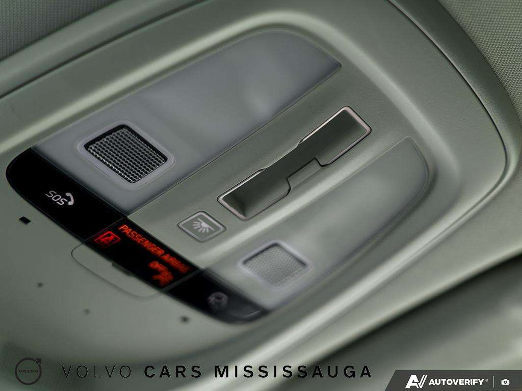 2024 Volvo XC60 B5 Core Low Mileage thumb 23