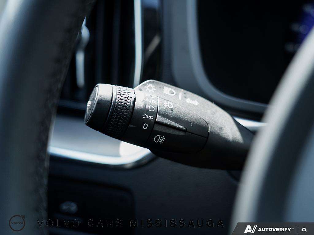 2024 Volvo XC60 B5 Core Low Mileage thumb 16
