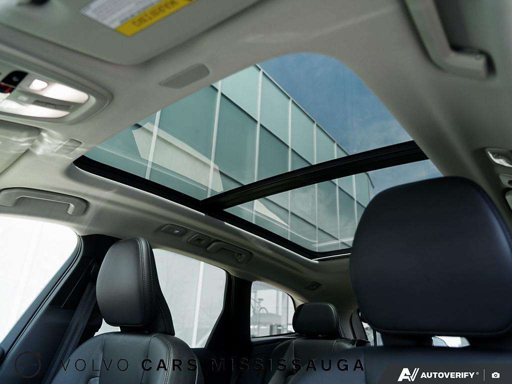 2024 Volvo XC60 B5 Core Low Mileage thumb 27