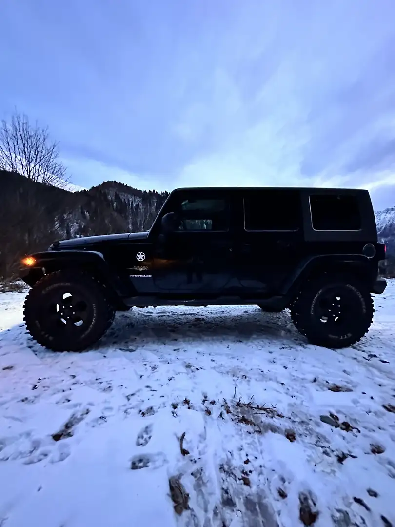 Jeep Wrangler Unlimited 2.8 crd Sahara auto dpf - 1