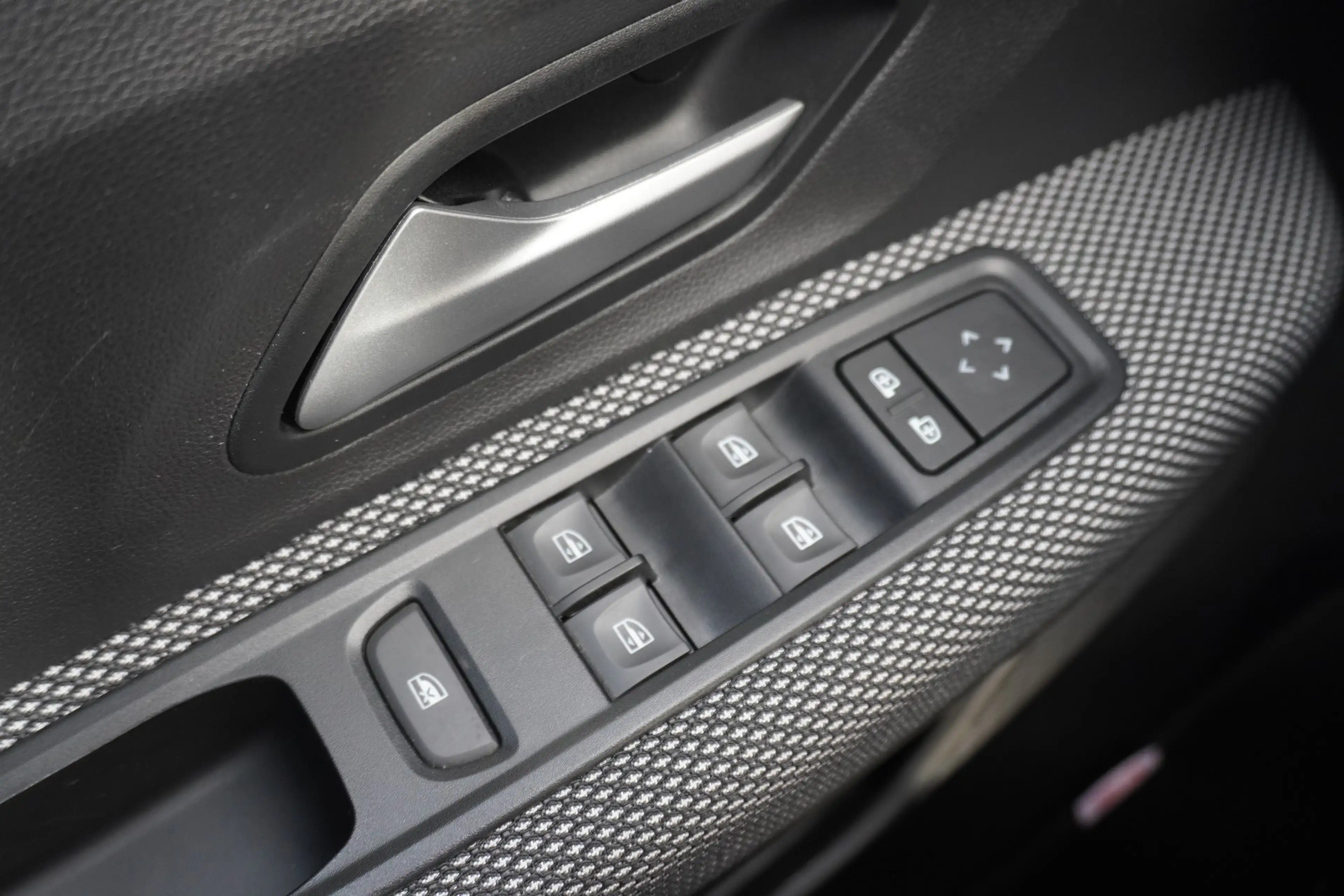 Dacia Jogger TCe 110 Expression LED Tempomat 7-Sitzer — photo 12