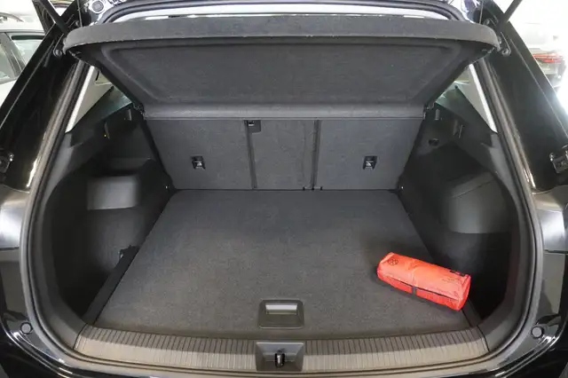 Volkswagen Tiguan view 10