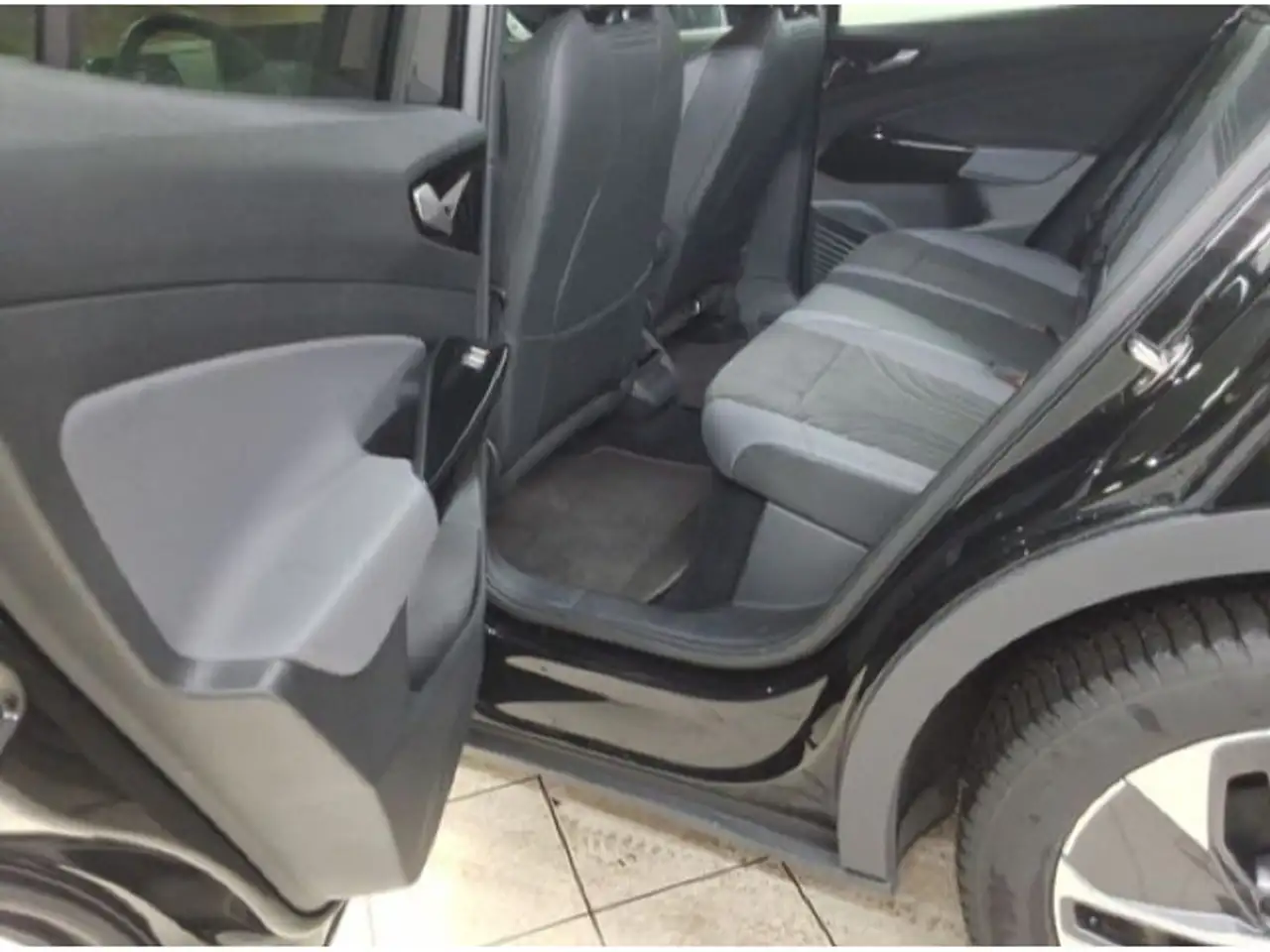 Volkswagen ID.4 Pro 210 kW 4Motion AHK/LED/APP 5