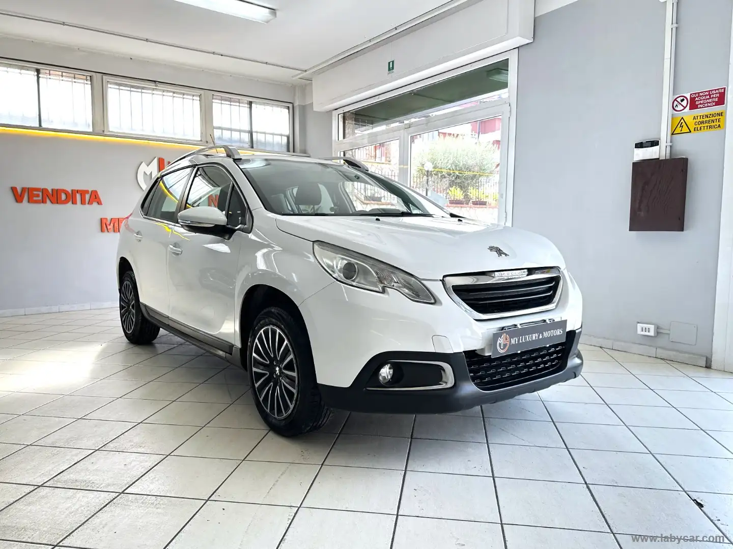 Peugeot 2008 PureTech 82 Active TAGL CERT*UNIPRO Bianco - 1