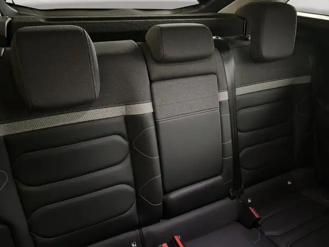 Citroen C4 view 15