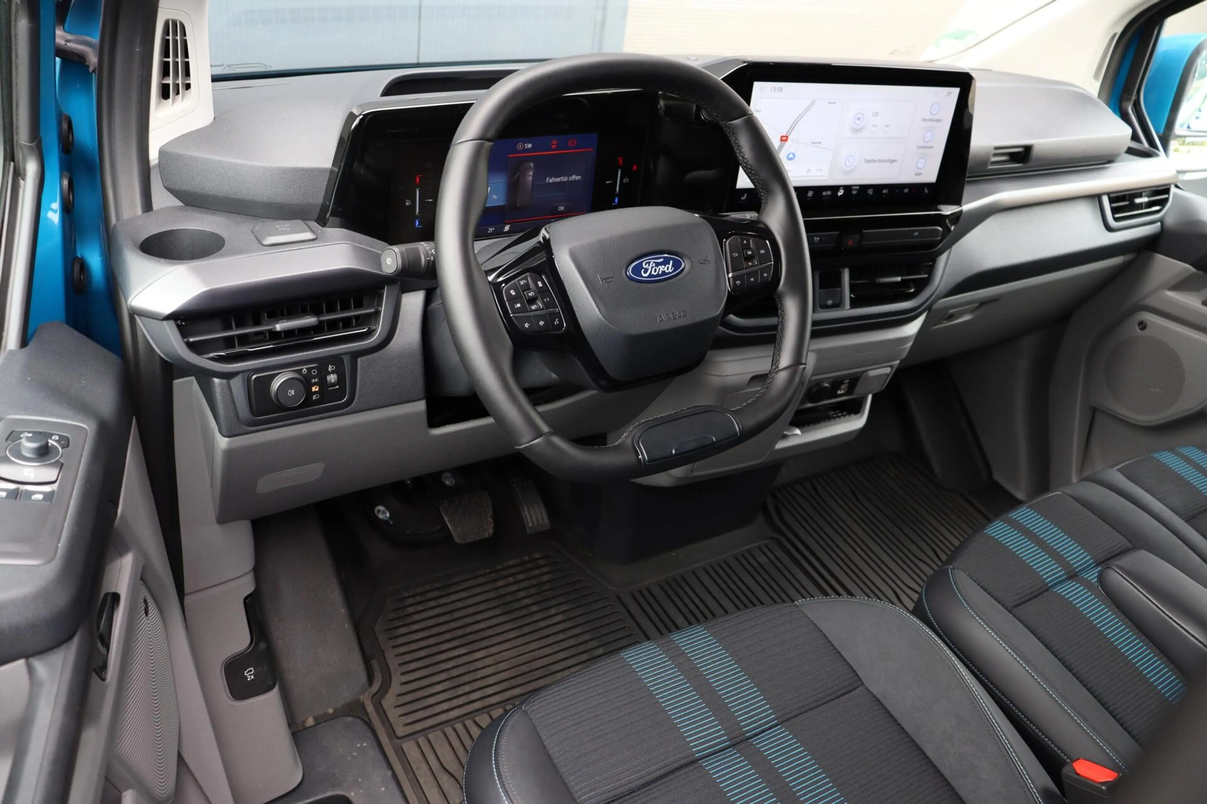 Ford Transit Custom E-Transit L1H1 SPORT 65 kWh l ELEK. SCHUIFDEUR l B — photo 2