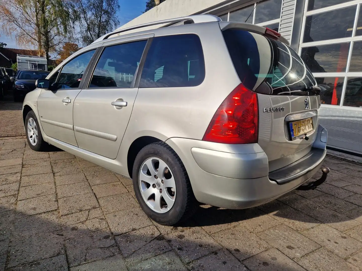Peugeot 307 SW 1.6 HDi Pack Grijs - 2
