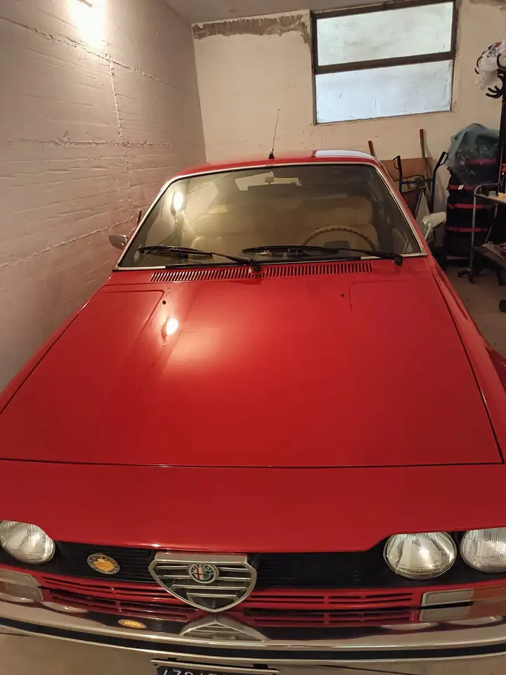 Alfa Romeo GT 1.6, foto 1