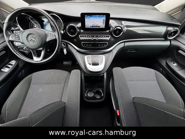 Mercedes-Benz V-Class view 12