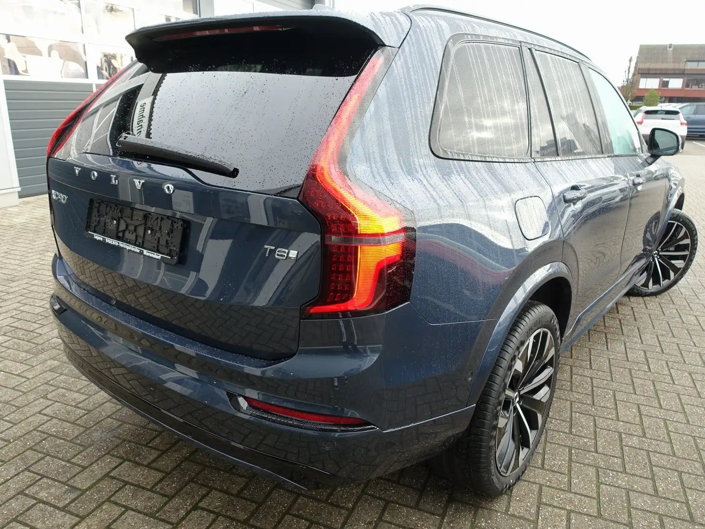 Volvo XC90 Plus  T8 AWD Plug-in Hybrid/FourC/Pano/360° Blau - 2